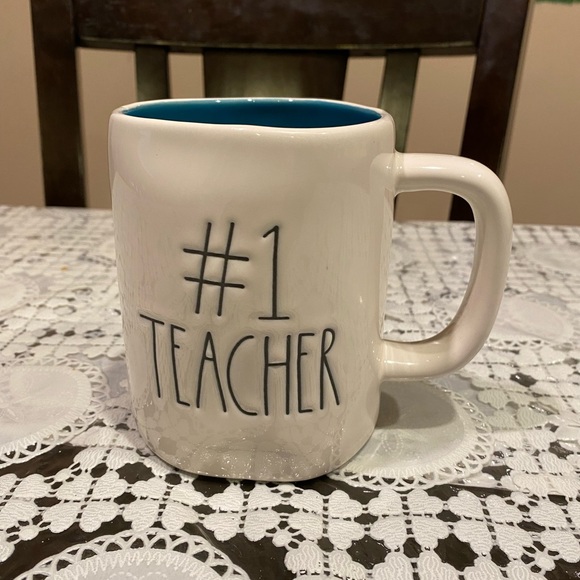 Rae Sunn Collection of Mugs perfect for anyone. - Picture 4 of 5